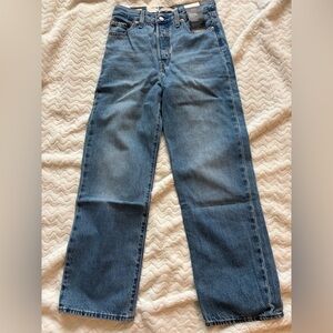 Levi's Women's Ribcage Straight Leg Ankle Blue Jeans